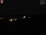 03 : 04
