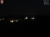 23 : 00