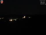 23 : 04