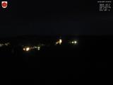 03 : 00