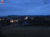 04 : 00
