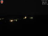 03 : 00