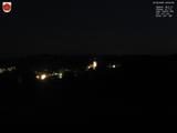 23 : 04