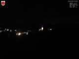 23 : 00