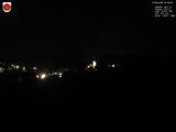 22 : 08