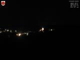 23 : 00