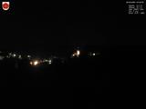 03 : 32