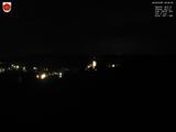 22 : 04