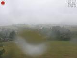 09 : 04