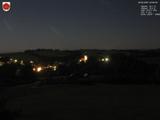 02 : 00