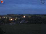 06 : 00