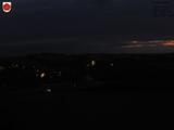 19 : 48