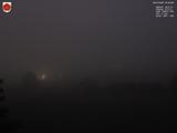 03 : 00