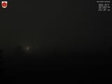 06 : 00