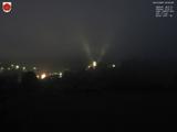 03 : 32