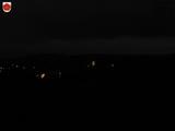 19 : 04