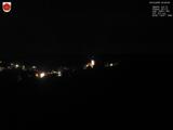 03 : 20