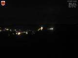 21 : 04