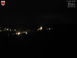 03 : 08