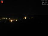 03 : 32