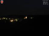 22 : 08