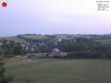 21 : 08