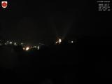 23 : 04