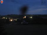 22 : 00