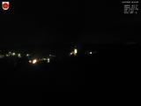 03 : 04