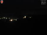 03 : 32