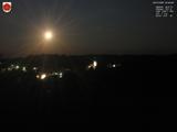 02 : 48