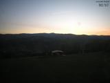 05 : 32