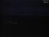 22 : 00