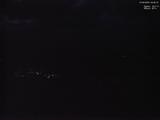 03 : 32