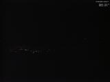 23 : 00