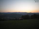 05 : 48