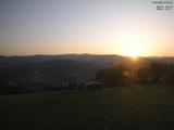 06 : 12