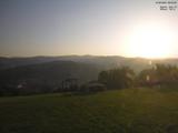 06 : 40