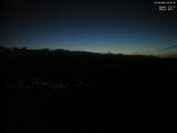 05 : 00