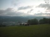 06 : 52