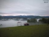 06 : 32