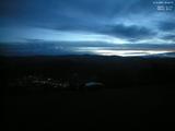 06 : 44