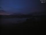 22 : 04