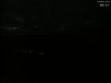 03 : 32