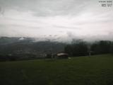 18 : 00