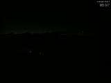 03 : 00