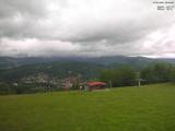 09 : 04