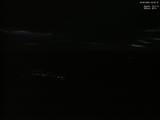 03 : 32