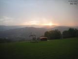 05 : 40