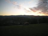 05 : 48